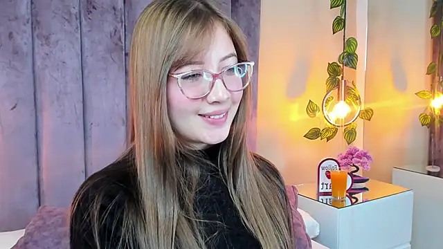 Dahlia Rousse online show from 17, 12, 2025