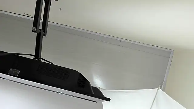 SalomeSimonz online show from 9, 11, 2025