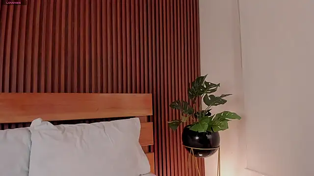 alliss ginger  online show from 19, 3, 2026