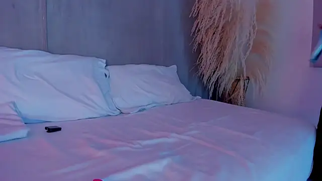 alliss ginger  online show from 5, 11, 2025