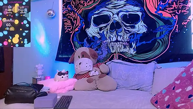 Snapshot of Mattilda_18 chatting on 16, 9, 2025 Mattilda 18 online show from 16, 9, 2025