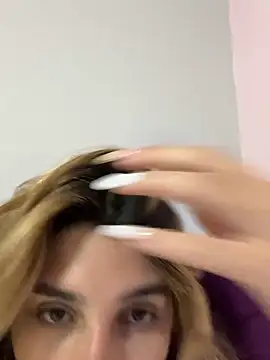 Queensara  online show from 25, 2, 2025