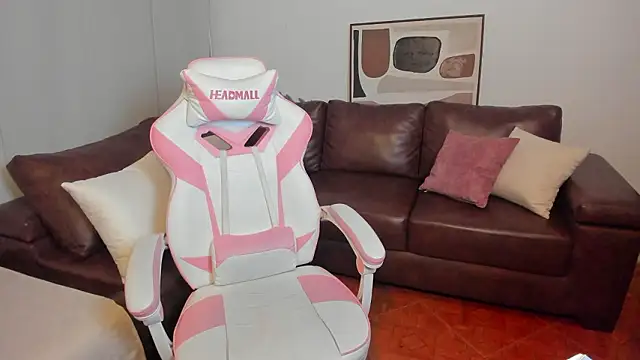 NoaLuxury online show from 10, 2, 2026