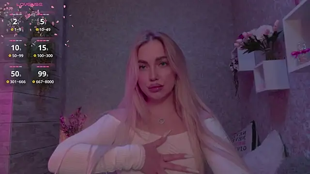 Snapshot of Mika_Rayy chatting on 13, 10, 2025 Mika Rayy online show from 13, 10, 2025