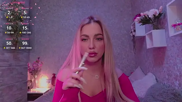 Snapshot of Mika_Rayy chatting on 14, 10, 2025 Mika Rayy online show from 14, 10, 2025