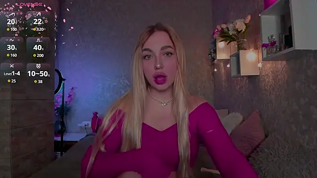 Snapshot of Mika_Rayy chatting on 4, 12, 2025 Mika Rayy online show from 4, 12, 2025