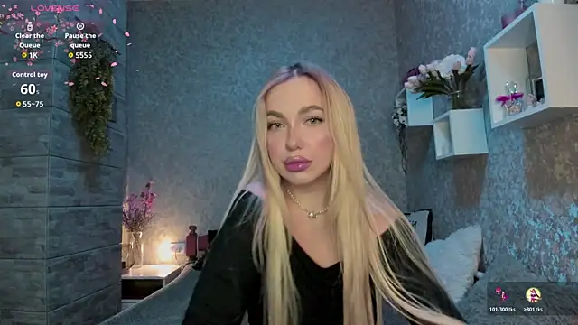 Snapshot of Mika_Rayy chatting on 21, 10, 2025 Mika Rayy online show from 21, 10, 2025