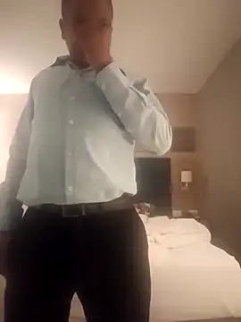 BLACK-HOT- online show from 9, 1, 2025