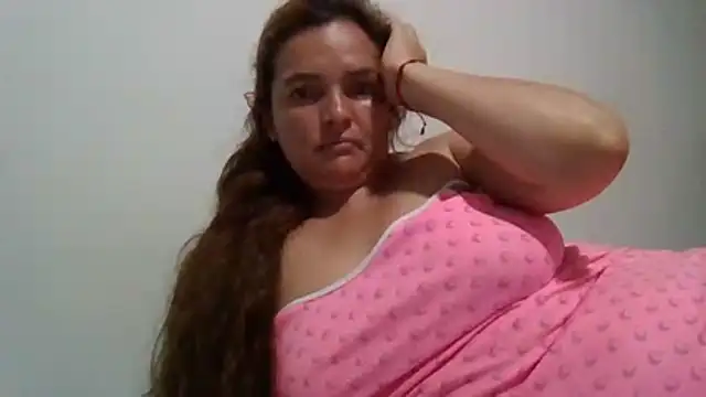 squirtlatinx online show from 19, 12, 2025