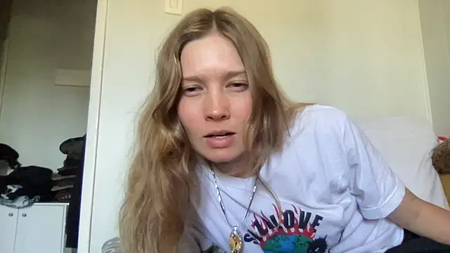 bbgirlfriend online show from 24, 4, 2026