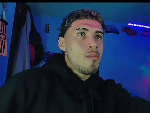 Snapshot of Neymar_jr11-collinss chatting on 8, 10, 2025 Neymar jr11-collinss online show from 8, 10, 2025