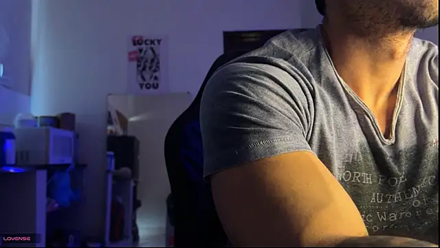 Snapshot of Lucasfit24 chatting on 4, 6, 2026 Lucasfit24 online show from 4, 6, 2026