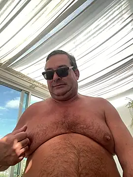 Snapshot of MountJohnXL chatting on 3, 5, 2026 MountJohnXL online show from 3, 5, 2026
