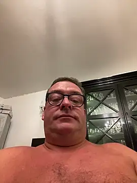 Snapshot of MountJohnXL chatting on 7, 6, 2026 MountJohnXL online show from 7, 6, 2026