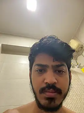 cute modell online show from 15, 1, 2025