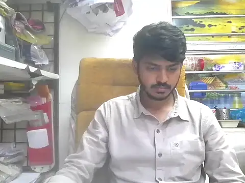 cute modell online show from 6, 3, 2026