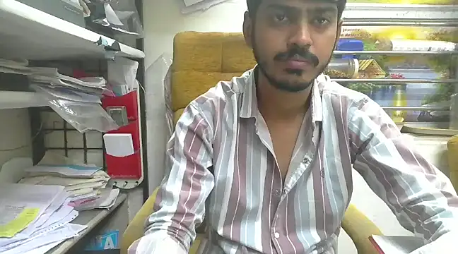 cute modell online show from 7, 2, 2025