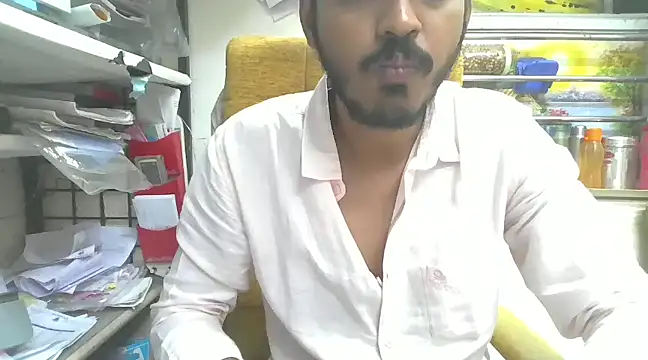 cute modell online show from 14, 2, 2025