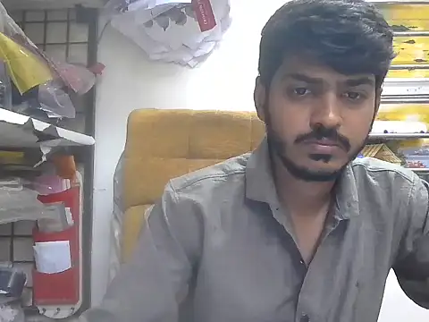 cute modell online show from 4, 3, 2026