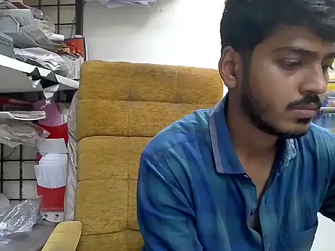 cute modell online show from 3, 10, 2025