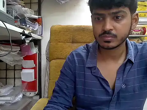 cute modell online show from 17, 9, 2025