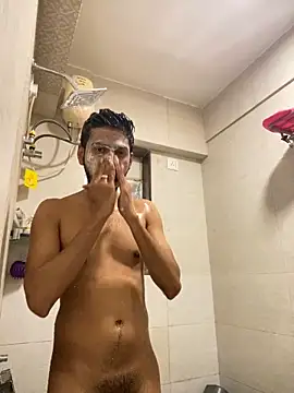 cute modell online show from 9, 2, 2025