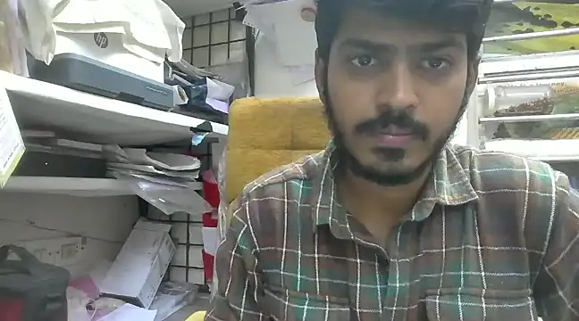 cute modell online show from 14, 1, 2025