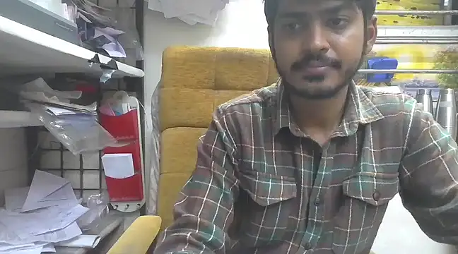 cute modell online show from 24, 2, 2025