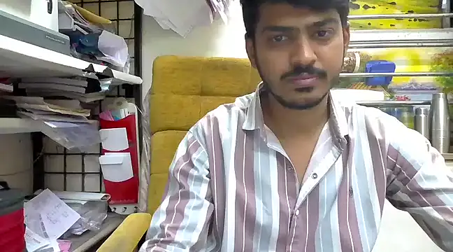 cute modell online show from 20, 3, 2025