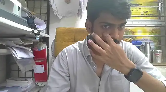 cute modell online show from 10, 3, 2025