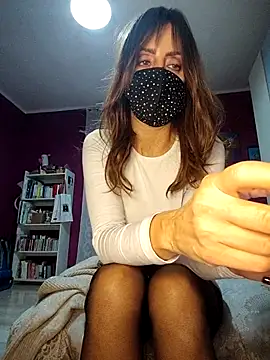 Akemi rossi online show from 18, 11, 2025