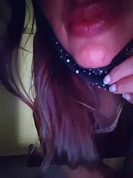 Akemi rossi online show from 17, 7, 2026