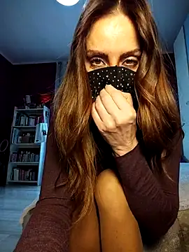 Akemi rossi online show from 9, 3, 2026