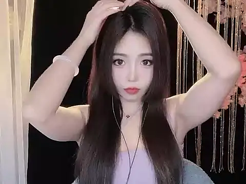 ying-love520 online show from 22, 1, 2025