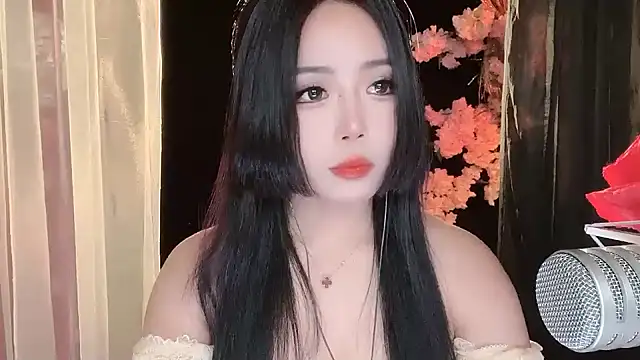 ying-love520 online show from 13, 3, 2025