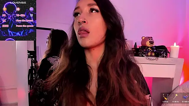 coral jonesss online show from 1, 12, 2025