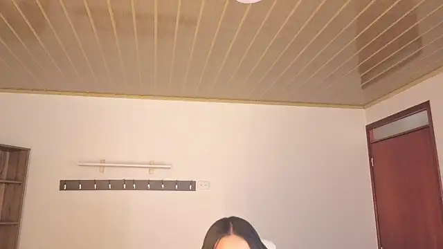 Snapshot of Renaxi_Smith chatting on 4, 7, 2026 Renaxi Smith online show from 4, 7, 2026