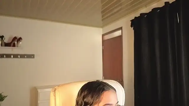 Renaxi Smith online show from 1, 12, 2025