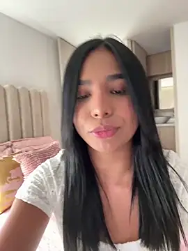 CharlotteGraay online show from 12, 4, 2026