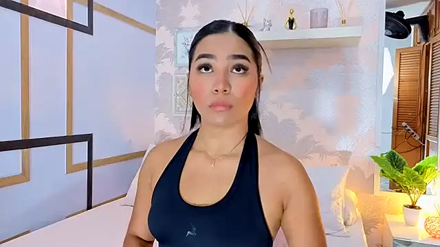 Snapshot of CharlotteGraay chatting on 19, 11, 2025 CharlotteGraay online show from 19, 11, 2025