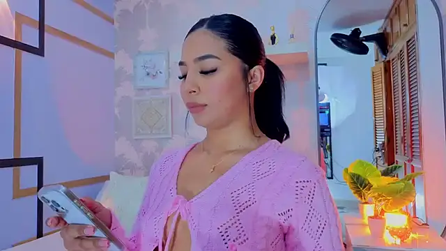 CharlotteGraay online show from 9, 3, 2026