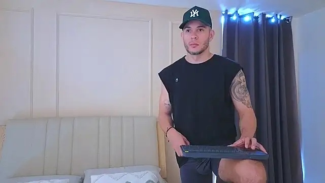 mr danni online show from 26, 6, 2026