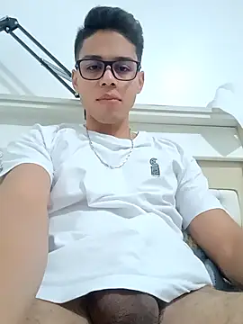 HornyTiger744 online show from 19, 12, 2025