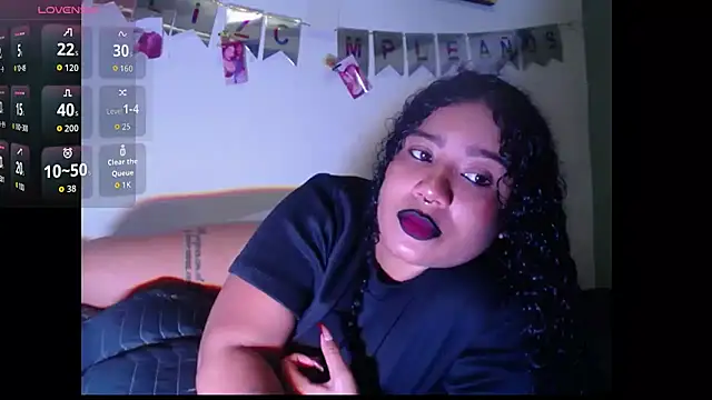 Snapshot of leslycarsson chatting on 6, 10, 2025 leslycarsson online show from 6, 10, 2025