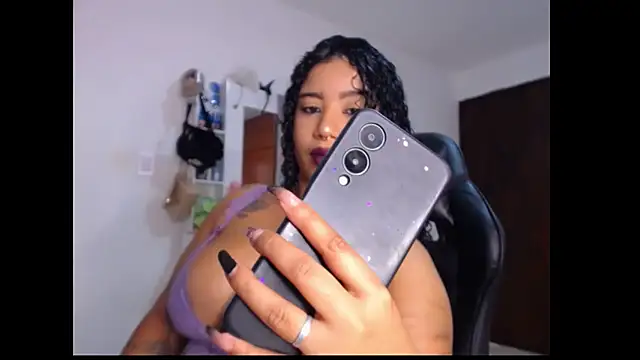 Snapshot of leslycarsson chatting on 10, 9, 2025 leslycarsson online show from 10, 9, 2025