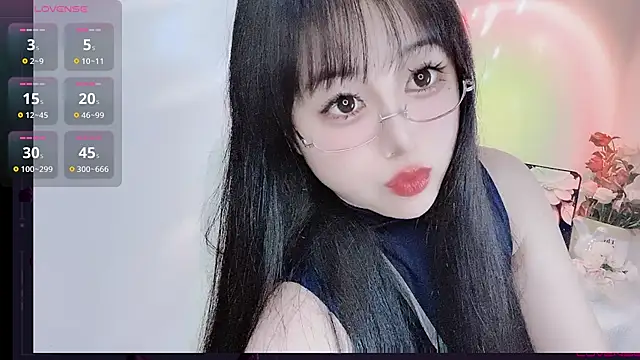 Snapshot of LiLiLily chatting on 21, 9, 2025 LiLiLily online show from 21, 9, 2025