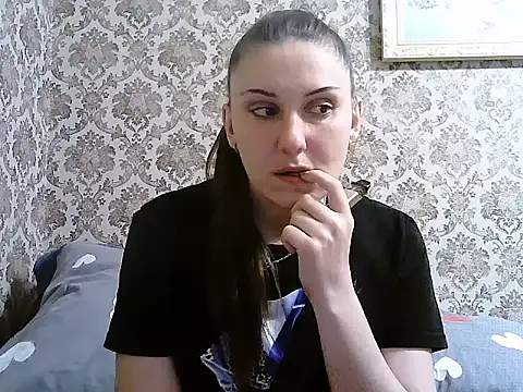 Snapshot of Yuliia30 chatting on 14, 5, 2026 Yuliia30 online show from 14, 5, 2026