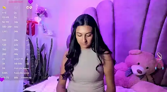 sweetfoxy 17 online show from 30, 1, 2025