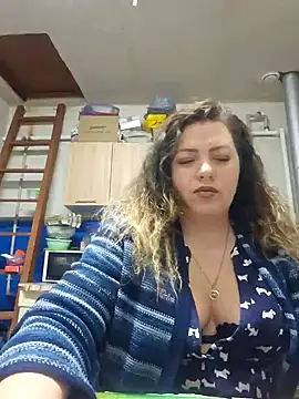 Jyleta online show from 1, 2, 2025