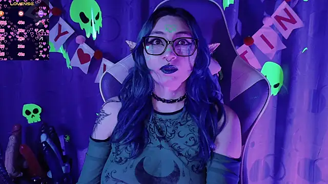 Kimlennox  online show from 24, 2, 2026